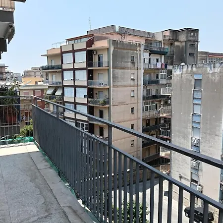 아파트 Vulkania Glamour - Bilocale Centro *